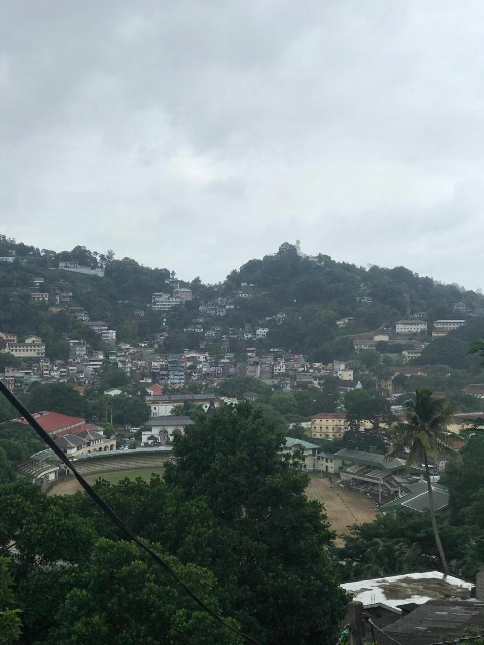 S V Homestay Kandy Dış mekan fotoğraf